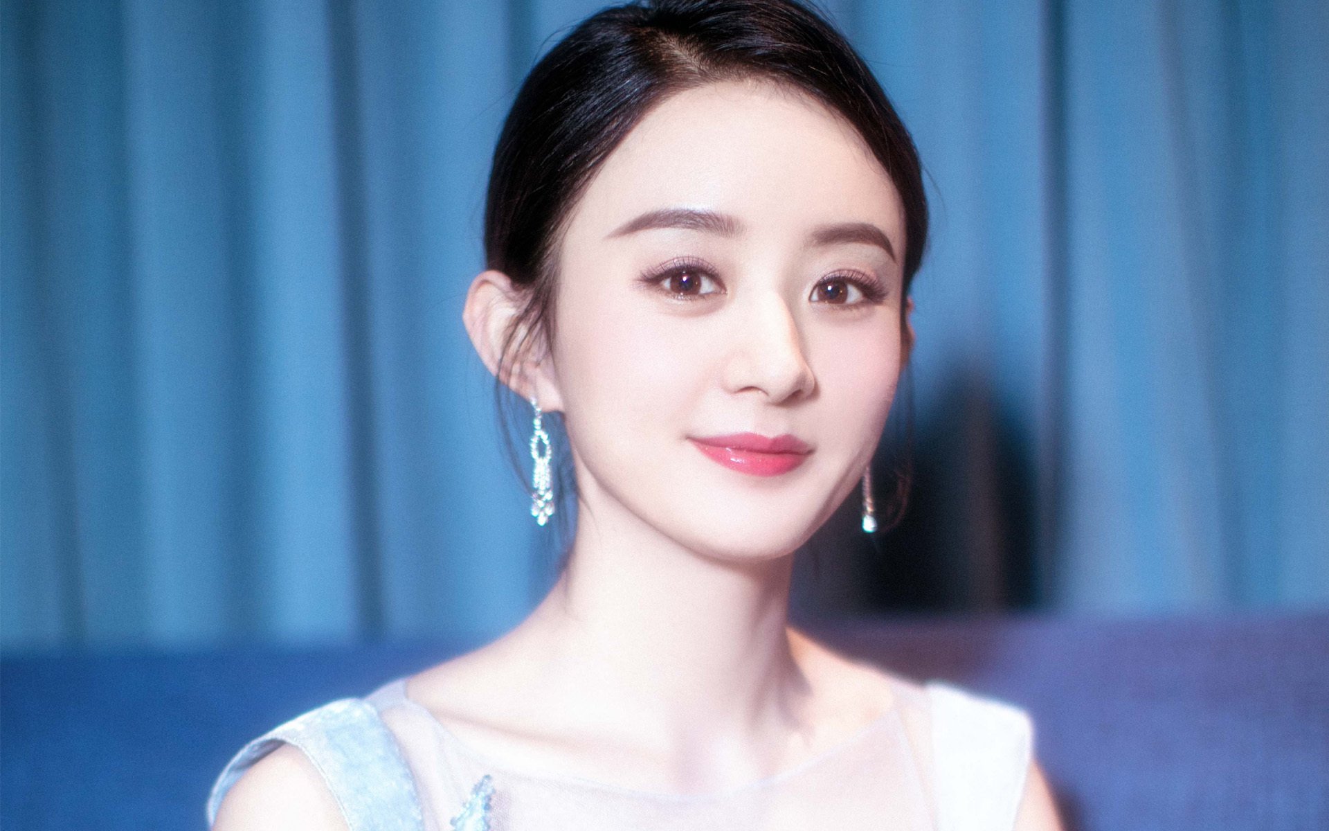 马德里竞技四连胜继续追赶领头羊，马德里竞技队官方网站