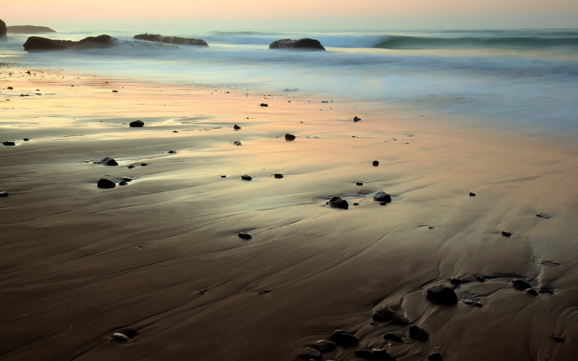 乐鱼体育平台官网-达米恩·麦肯齐：全黑队进攻的灵魂人物，精确传球和灵活跑位让全队受益