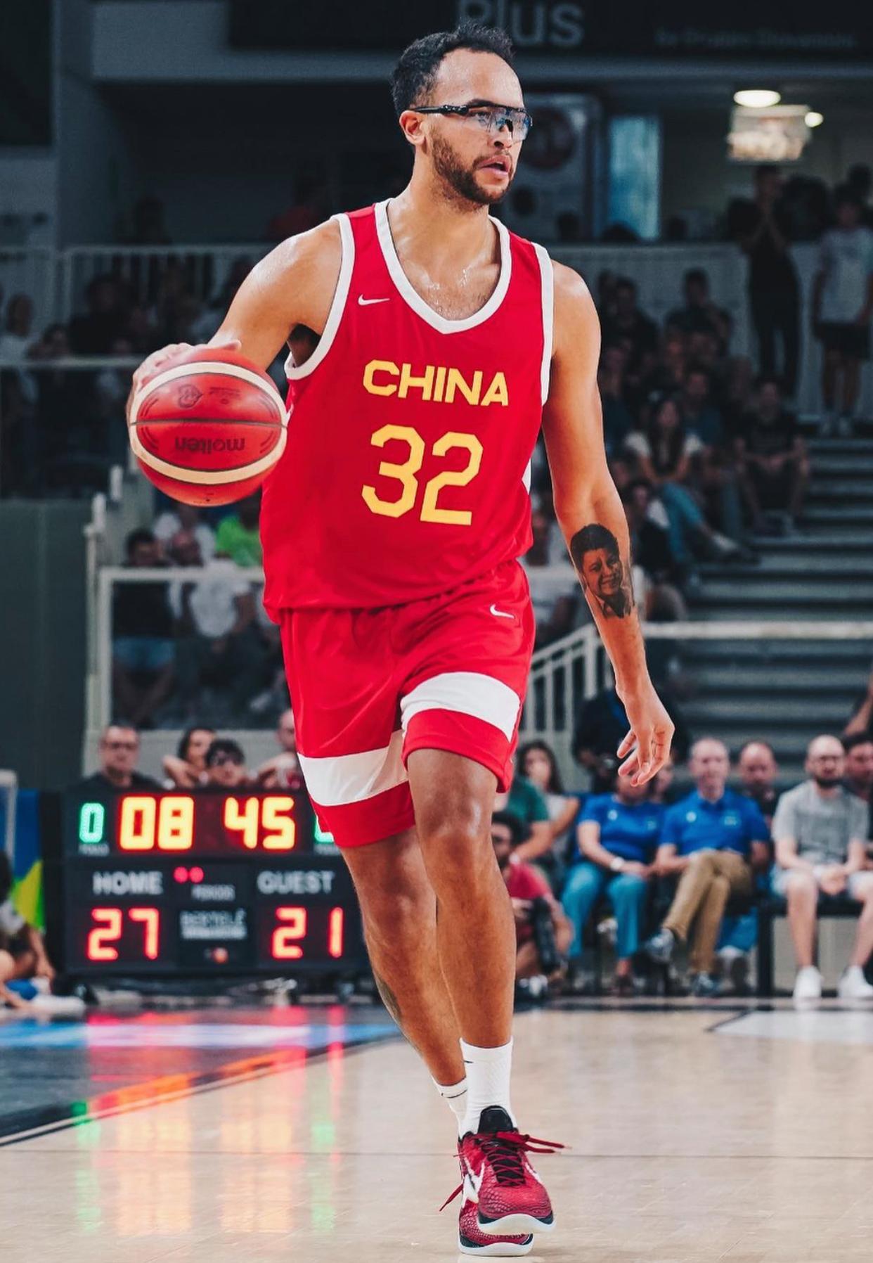 乐鱼体育：中国男篮：归化球员，能否成为中国篮球的催化剂？